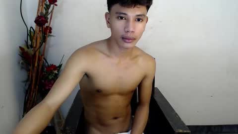 Snapshot of 1sweetloverxx chatting on January 14, 7:36 am 1sweetloverxx online show from January 14, 7:36 am