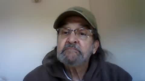 Snapshot of 1valentine chatting on January 1, 5:55 pm 1valentine online show from January 1, 5:55 pm