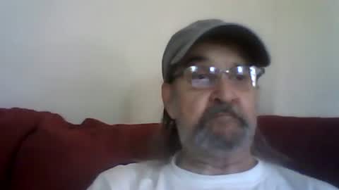 Snapshot of 1valentine chatting on November 3, 3:24 pm 1valentine online show from November 3, 3:24 pm