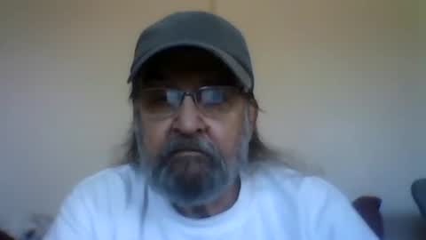 Snapshot of 1valentine chatting on March 24, 4:12 pm 1valentine online show from March 24, 4:12 pm