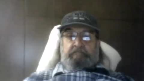 Snapshot of 1valentine chatting on April 4, 3:42 pm 1valentine online show from April 4, 3:42 pm