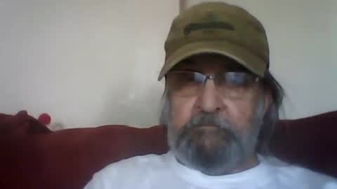 1valentine online show from May 4, 6:48 pm