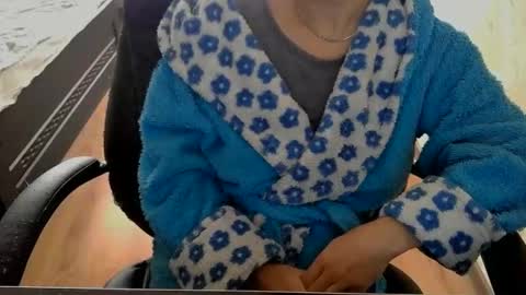 1your_hot_girls online show from February 17, 10:51 am