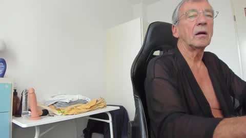 Henk online show from October 18, 2:18 pm