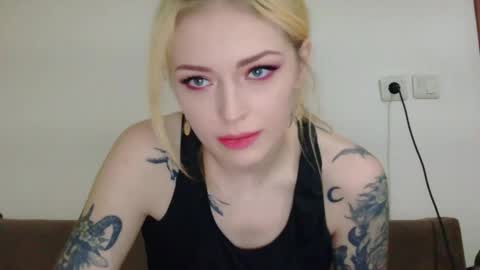 Snapshot of 20punkslut chatting on May 27, 1:57 am 20punkslut online show from May 27, 1:57 am