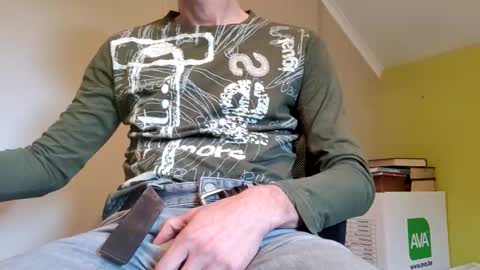 22_acacia_avenue online show from February 12, 9:59 am