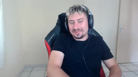 22cmfrenccock online show from June 7, 8:23 pm