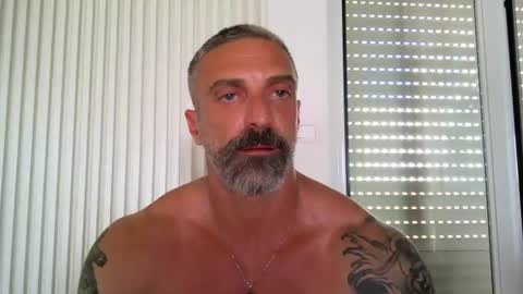 Snapshot of 22colin22 chatting on June 23, 1:20 pm Nik online show from June 23, 1:20 pm