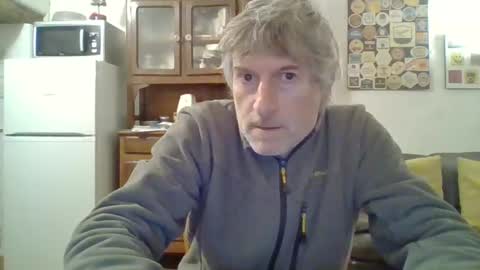 22esserre online show from December 6, 4:06 pm