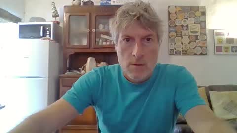 22esserre online show from September 17, 11:23 am