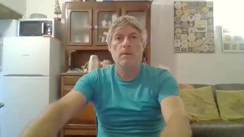 22esserre online show from September 24, 11:24 am