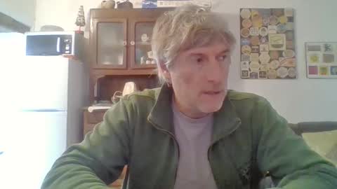 22esserre online show from October 23, 11:42 am