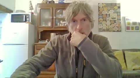 22esserre online show from December 2, 12:32 pm