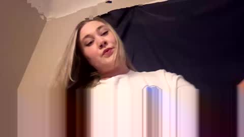 Snapshot of 22thickfatpussy chatting on May 24, 2:16 am 22thickfatpussy online show from May 24, 2:16 am