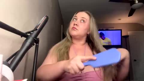 Snapshot of 22thickfatpussy chatting on June 8, 6:41 pm 22thickfatpussy online show from June 8, 6:41 pm