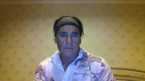 Snapshot of 23player chatting on March 6, 9:58 am 23player online show from March 6, 9:58 am