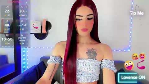 Snapshot of 24cm_ivana_bigcock chatting on February 18, 8:03 pm IVANA SICONYKS online show from February 18, 8:03 pm