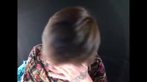 Snapshot of 27tnguy chatting on February 24, 7:39 am 27tnguy online show from February 24, 7:39 am