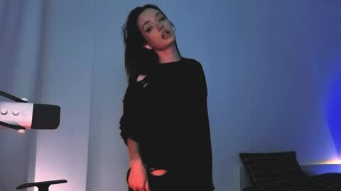 Sasha weekend from 14 to 27 November online show from March 25, 1:11 am