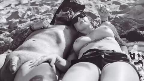 Zak and Raegan online show from December 17, 10:54 pm