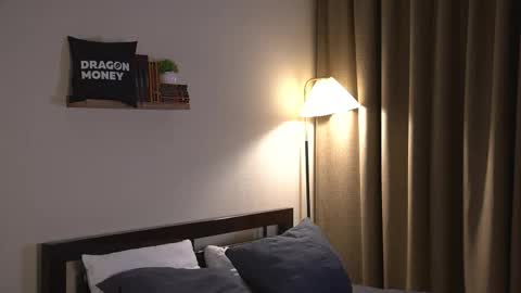 Elley  online show from February 9, 2:32 pm