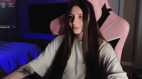 Lina       free control in pvt online show from March 15, 5:19 pm