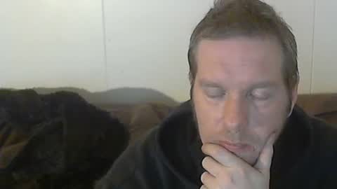 2small4you83 online show from January 4, 10:34 pm