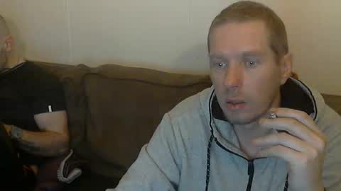 2small4you83 online show from December 2, 4:02 pm