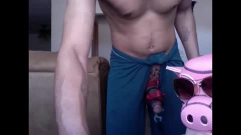 Snapshot of 2watchcock chatting on February 18, 5:53 pm Str8 Edge online show from February 18, 5:53 pm
