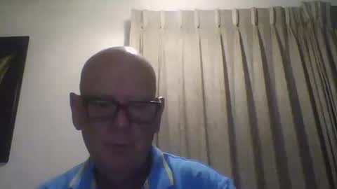 Snapshot of 304705449t chatting on December 19, 10:34 am Peter online show from December 19, 10:34 am