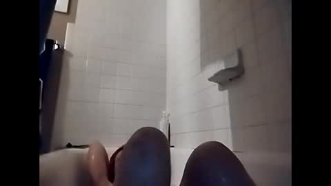 333three33 online show from April 18, 1:20 am