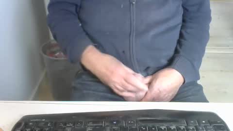 Snapshot of 3390soeren chatting on January 18, 12:09 pm Soeren online show from January 18, 12:09 pm