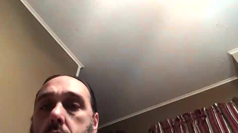 Snapshot of 33adidas chatting on November 28, 10:18 am 33adidas online show from November 28, 10:18 am