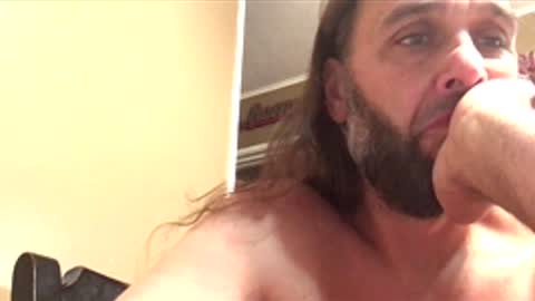 Snapshot of 33adidas chatting on December 4, 9:18 am 33adidas online show from December 4, 9:18 am