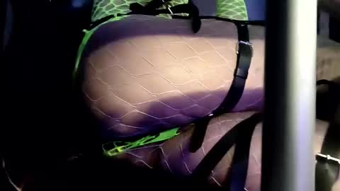 1 online show from October 2, 1:12 am