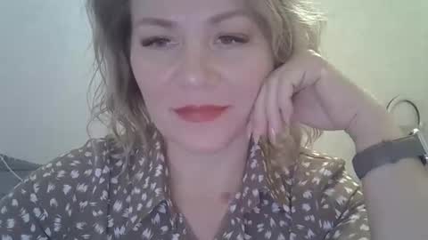 Snapshot of 3susie chatting on September 24, 8:06 am 3susie online show from September 24, 8:06 am