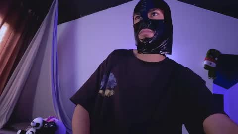 E V I L online show from November 22, 9:47 pm