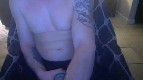 Snapshot of 42o_blah chatting on January 6, 2:15 am 42o_blah online show from January 6, 2:15 am