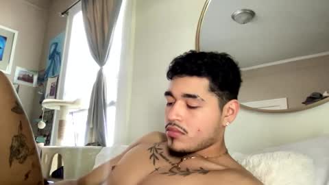 Snapshot of 4ngelbad_boy chatting on April 24, 5:48 pm 4ngelbad_boy online show from April 24, 5:48 pm