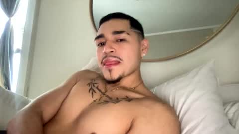 Snapshot of 4ngelbad_boy chatting on April 26, 6:16 pm 4ngelbad_boy online show from April 26, 6:16 pm