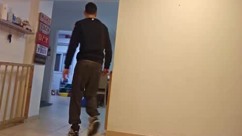 crazy101 online show from December 2, 2:31 am