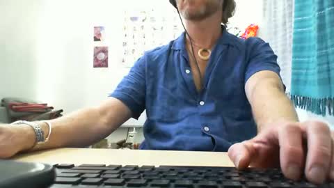 Snapshot of 555tony555 chatting on January 16, 9:40 pm 555tony555 online show from January 16, 9:40 pm