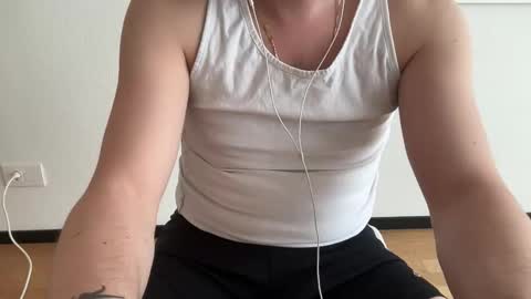 5centoooo online show from May 21, 2:46 pm