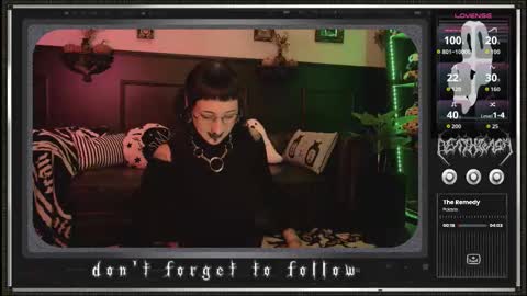 Juune online show from October 12, 6:07 pm