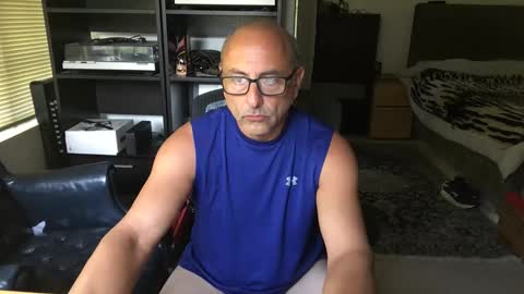daddy vegas  for single women and couples here online show from May 10, 12:27 am