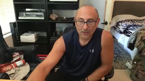 daddy vegas  for single women and couples here online show from May 30, 8:50 pm