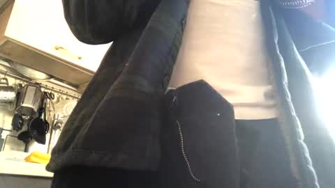 Snapshot of 6990fiko chatting on February 18, 11:28 am 6990fiko online show from February 18, 11:28 am