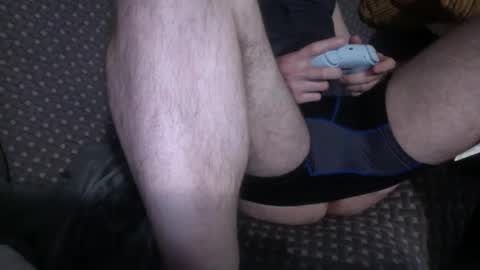 Snapshot of 69ass_tastic chatting on December 21, 9:33 am Chris online show from December 21, 9:33 am