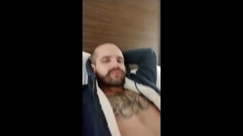 Snapshot of 69bananacream69 chatting on December 18, 7:14 am 69bananacream69 online show from December 18, 7:14 am