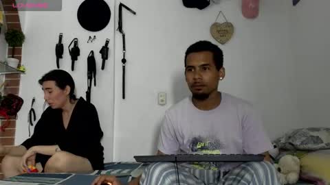 Snapshot of 69blackwhite chatting on March 8, 7:06 pm 69blackwhite online show from March 8, 7:06 pm